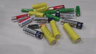 Do discharged batteries weigh less than fully charged batteries?