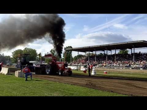 Falls Nationals Tractor Pull Monroe Wisconsin 9/19/9