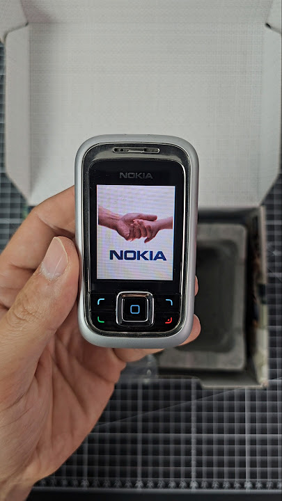 It’s 2005 Again… Thanks to this Nokia 6111 Unboxing #nokia #unboxing #nostalgia