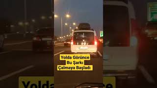 Yolda Tuğralı Doblo Görünce Radyoda Dombıra Çalmaya Başladı Şfet