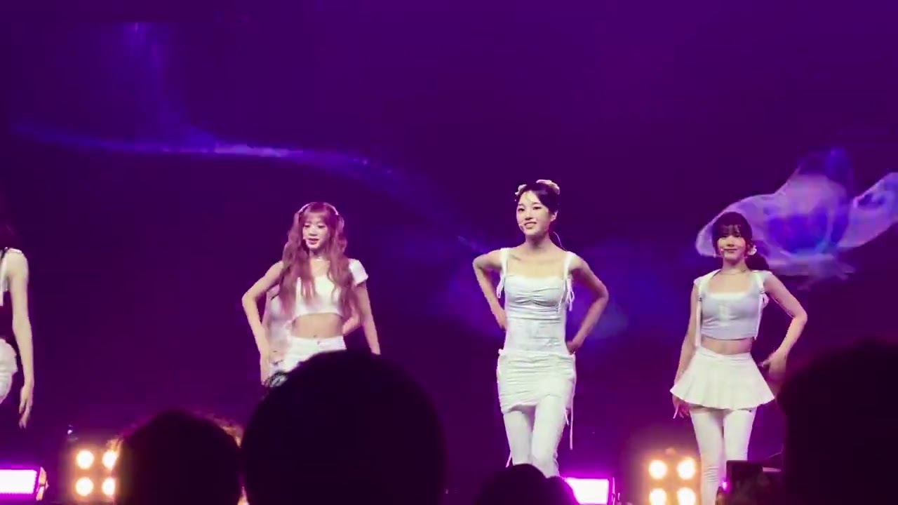 TripleS - Girls’ Capitalism (250917 San Francisco, Alpha Percent) [FANCAM]
