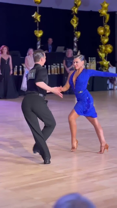 Cha Cha Cha 💃🏼🕺🏼 Professional International Latin #shorts