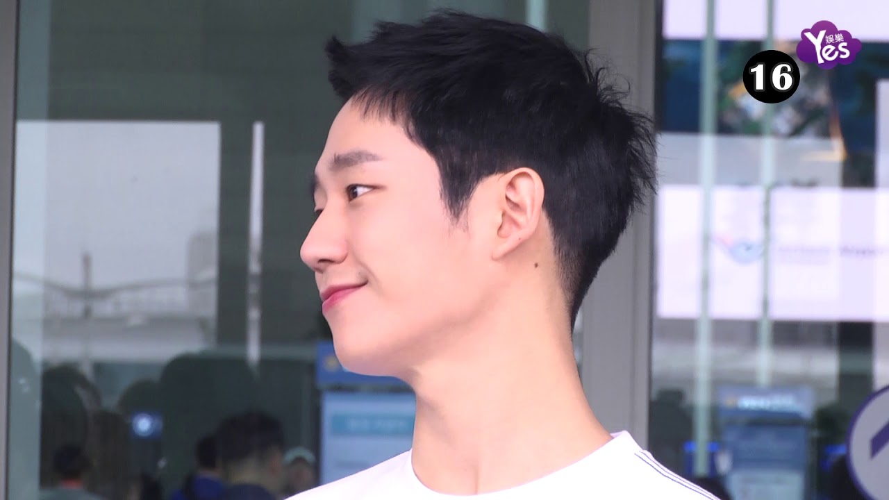 【2年前】孫藝珍丁海寅再度合體 穿情侶裝一起出國啦