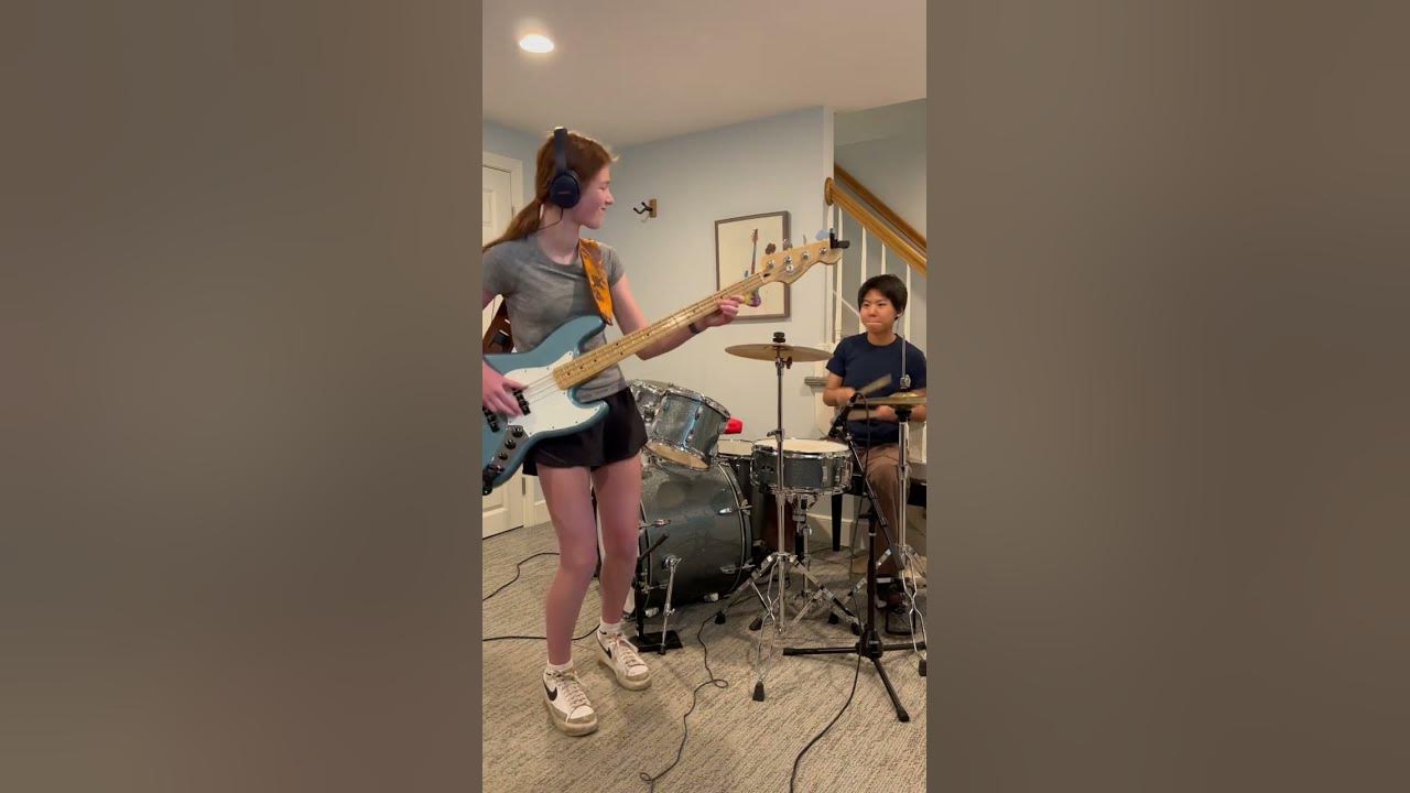 Fireπ₯by The Ohio Players - I had a blast jamming with @yoyoka_soma on this song! πΈπ₯ππͺ© Fireπ₯by The Ohio Players - I had a blast jamming with @yoyoka_soma on this song! πΈπ₯ππͺ©