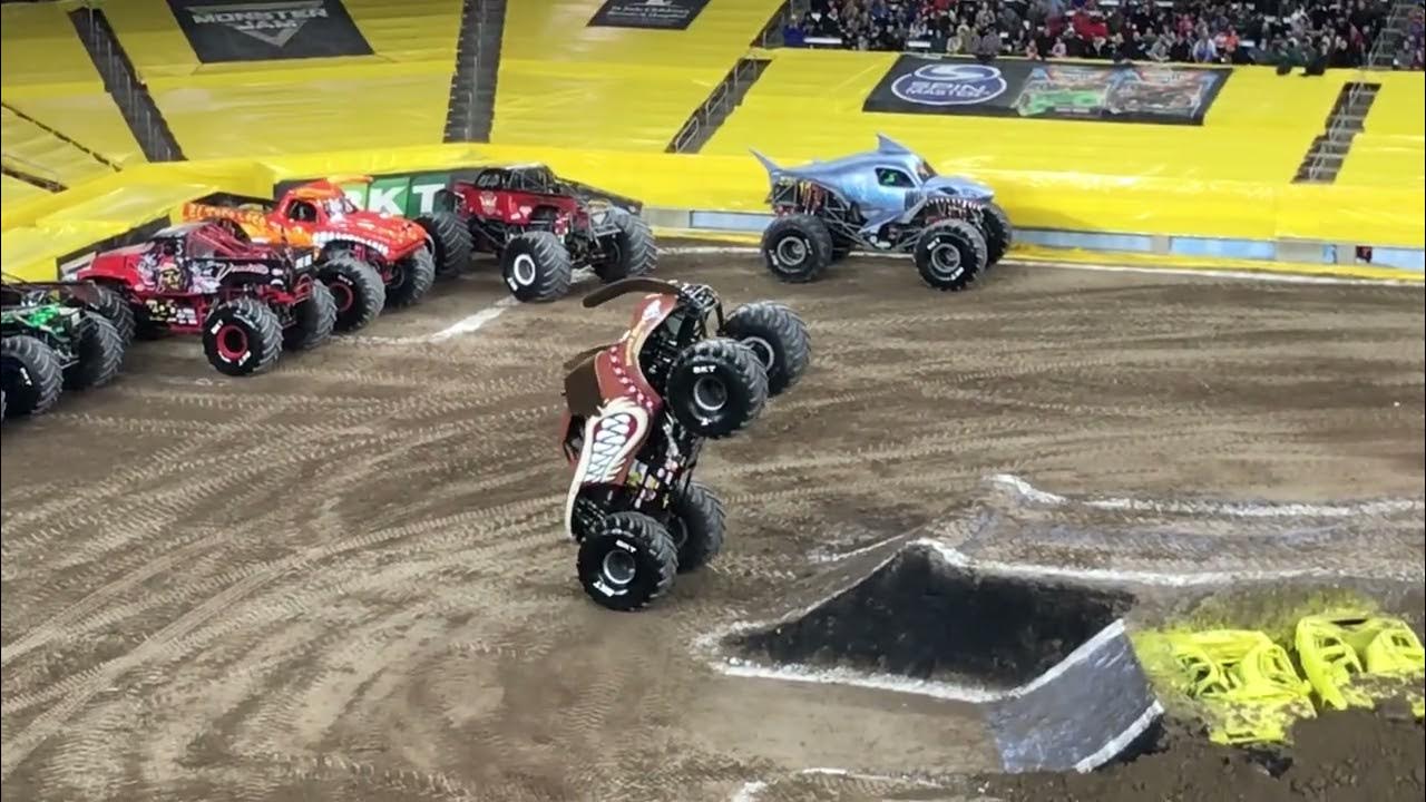 Monster Jam Syracuse 2022 Skills Challenge Monster Mutt YouTube