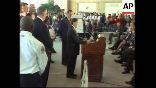 Us Installs Federal Passenger Screeners At Airports