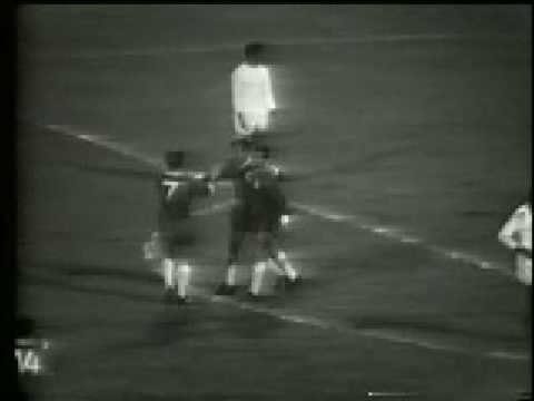 A fantastic bicycle kick by Jupp Heynckes from 1967.