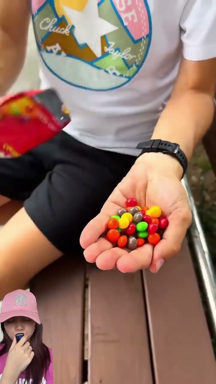 PERMEN BERHADIAH ⁉️UNTUNG LAH DAPAT 2 ??