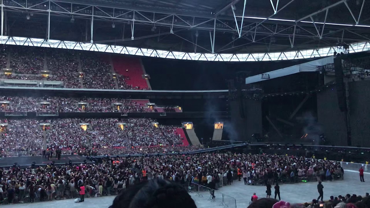 010619 Mic Drop @ BTS 방탄소년단 Speak Yourself: Love Yourself Tour in London - Wembley Stadium