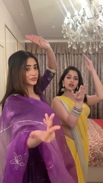 tu bol kaffara kya hoga #shivangijoshi #jannatzubair #BBstars26