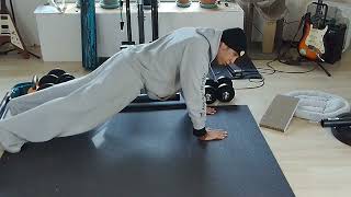 🔥Best Bear Crawl Core to Push up Exercise Combo 💪🏾 with Plank Variations.