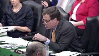 Sen. Warner Discusses IRS Identity Fraud Amdt at Budget Markup