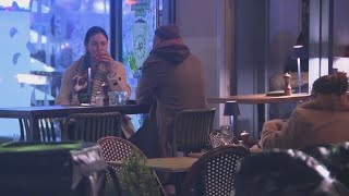 NYC outdoor dining stalls over alcohol permits