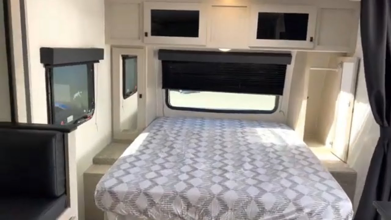 Coachmen Apex Nano 203 RBK w/Stargazer: Interior Walkthrough