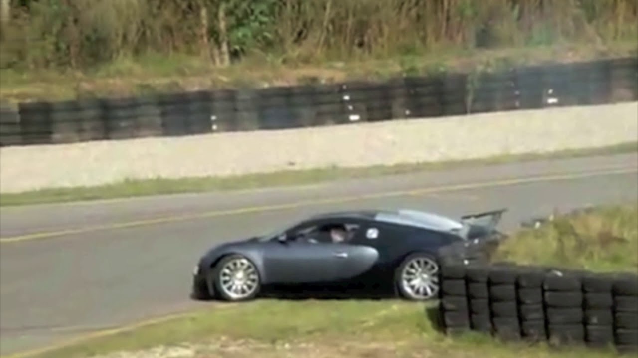 Bugatti Veyron vs Audi R8 Xmod RC ...