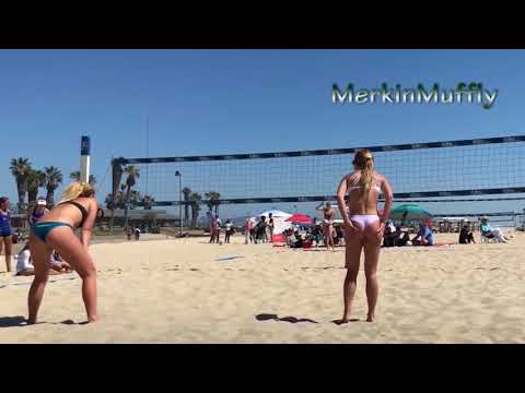 Video Top 10 Revealing Moments in Women's Beach Volleyball - youtube
