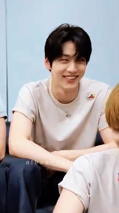 Who has the best body in TXT? #soobin #yeonjun #kpop #shorts