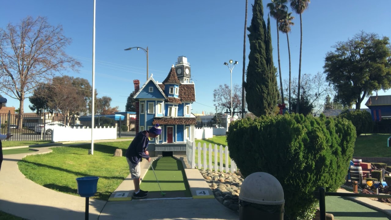 Golfland Me playing Mini Golf part 4 1月24日2026年