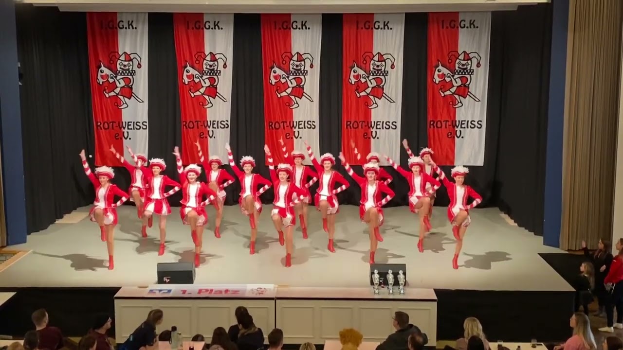 Funkengarde der 1. G. G. K. Rot-Weiß