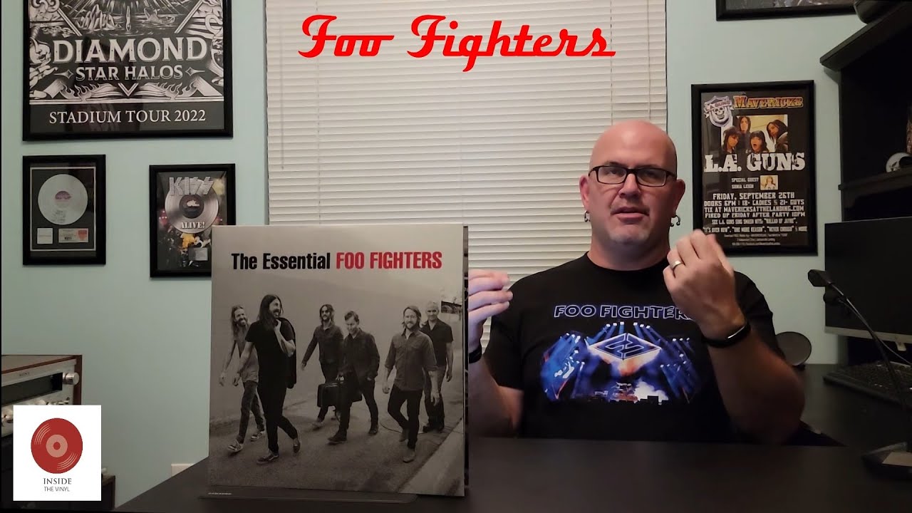 INSIDE THE VINYL: UNBOXING THE ESSENTIAL FOO FIGHTERS - YouTube