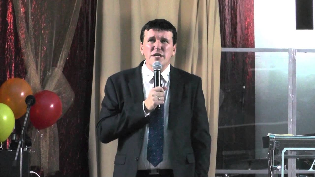 "Слезай с дерева!" проповедует старший пастор Игорь Голоскубов. - YouTube