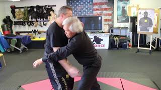 Krav-Maga: defense against bear hug front arms trapped