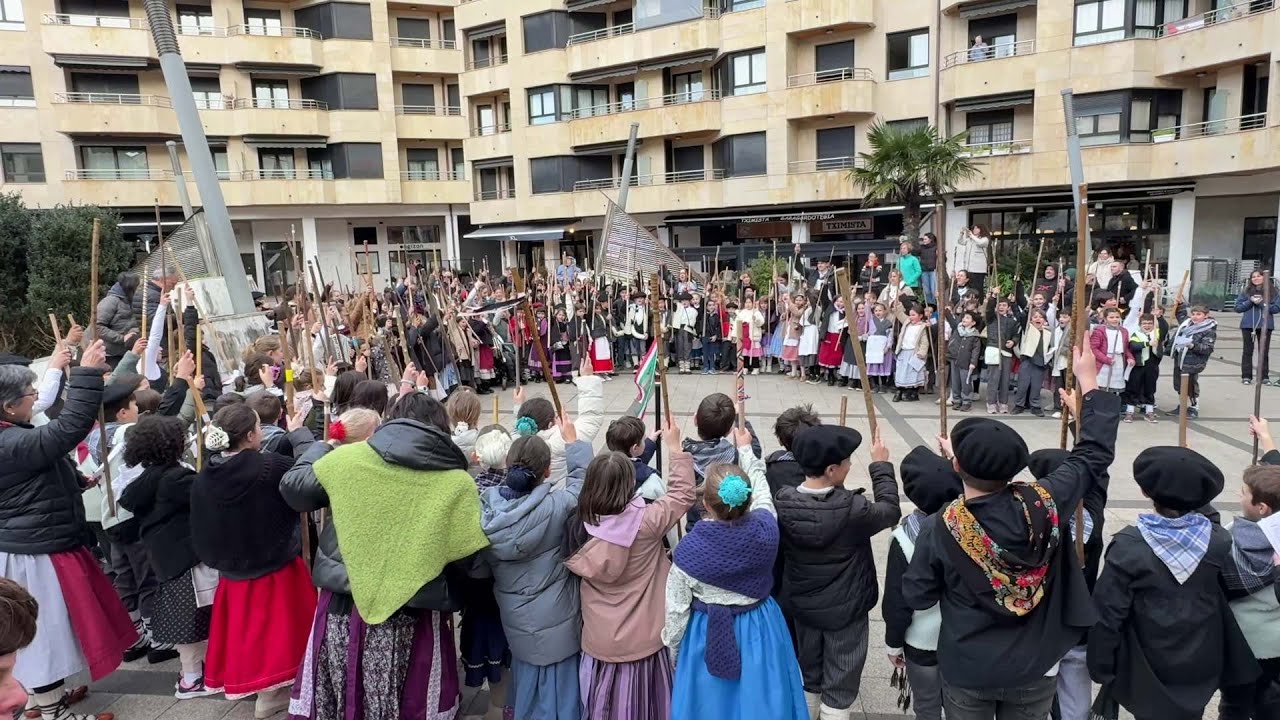 Iraganeko ohiturak, gaurko herriaren ahotsean