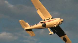 Hangar9 Cessna182 Skylane セスナ　スカイレーン