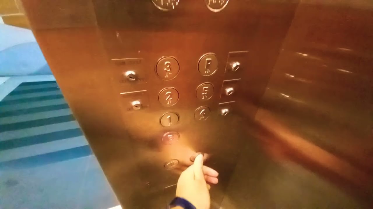 Fujitec Elevator at Sengkang Community Hub (Lift 1).