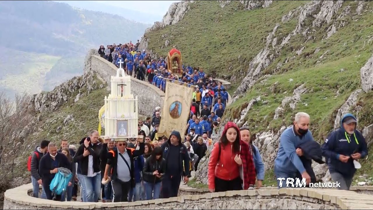Madonna Nera 2022: ritorno sui cammini verso il Sacro Monte di Viggiano