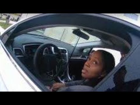 Policeman pulls over black woman and quickly discovers she is the state attorney