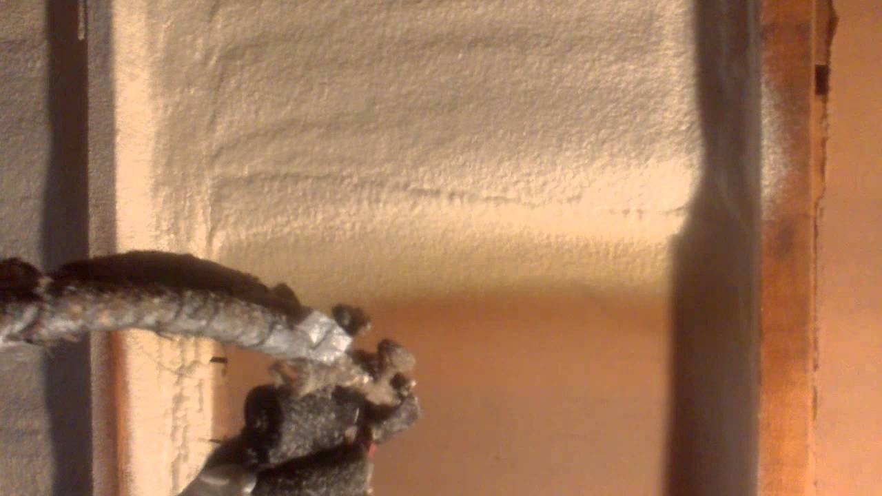 Утепляем мансарду.ппу-напыление! - YouTube