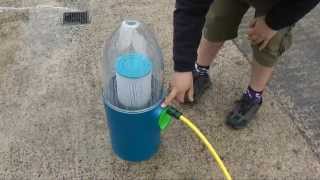 In this video we show you how to use the estelle filter cleaning
system. for more information please visit www.castlehottubs.co.uk or
call 01348 840 509