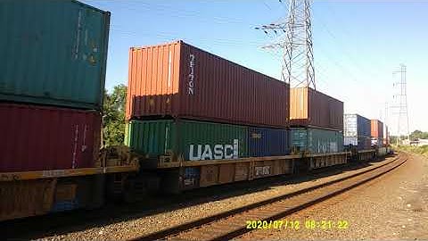 NS 22V passed east at Bound Brook, NJ