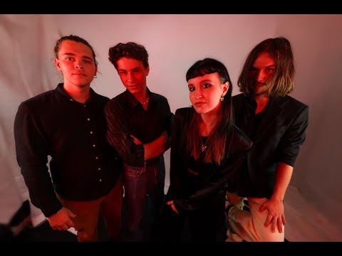 ANIKA IRIS - Eye contact (official video)