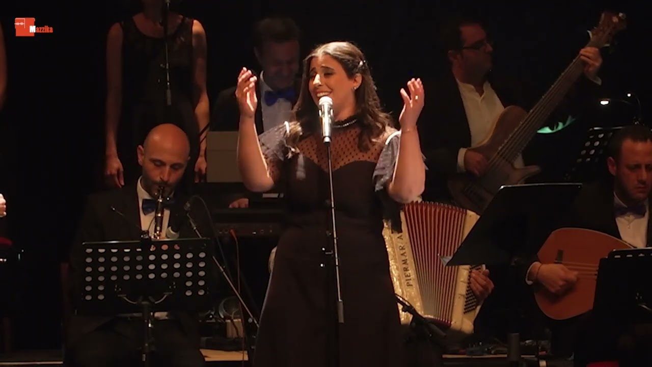 Bhebak ya lebnan (Live) - بحبك يا لبنان - Mazzika Orchestra & Carla Ramia