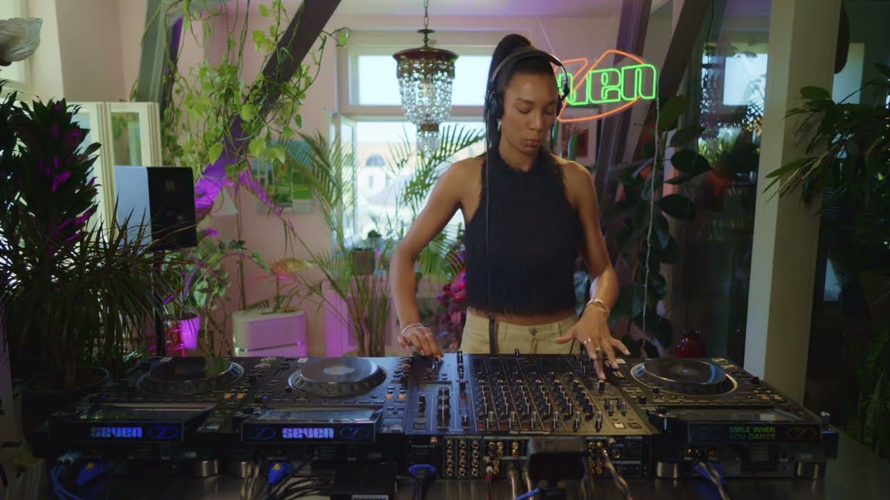 SEVEN House Mix 044: SALIMATA