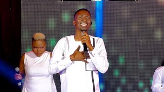 Spontaneous African Worship Medley by Sphiwo Ndoni