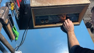 Old Slovenian radio still works!