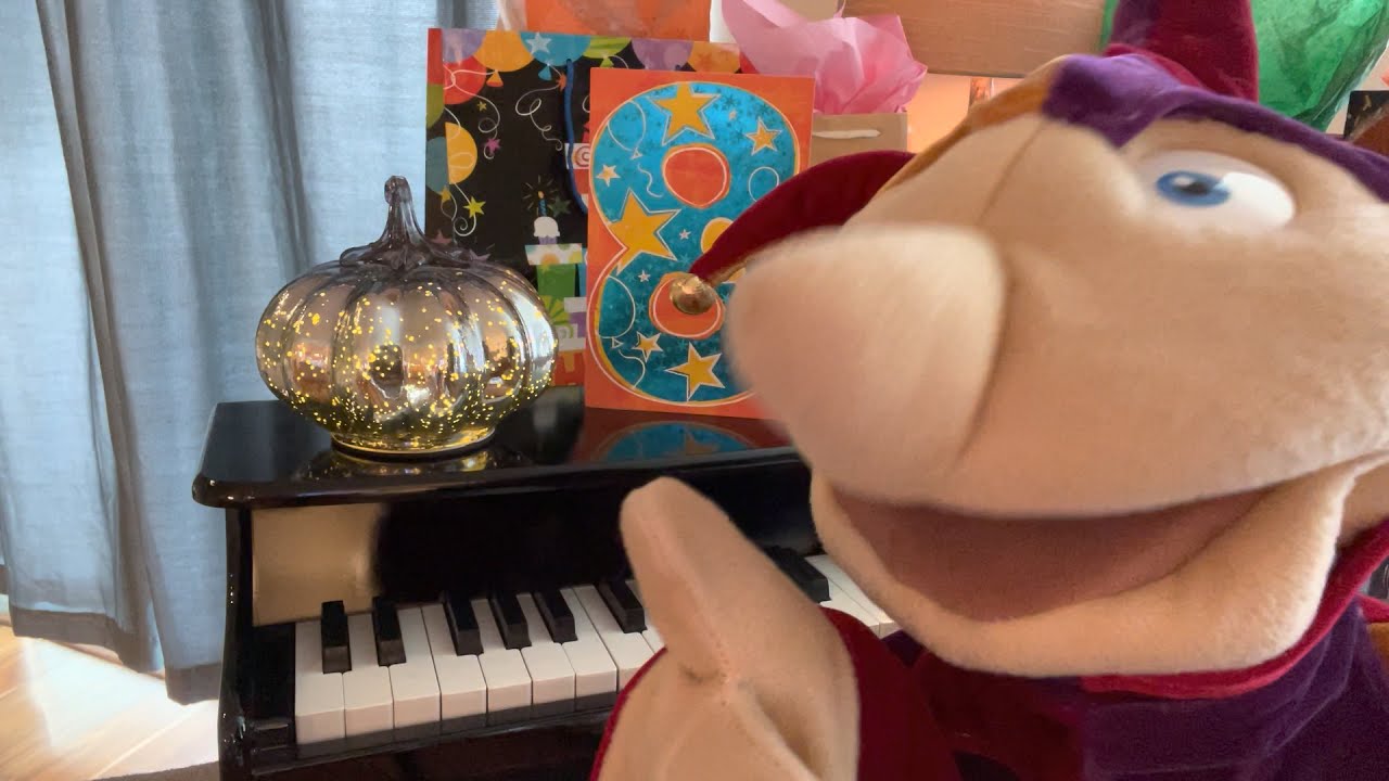 Mark The Jester Sings A Birthday Song "Happy Birthday 07" The Puppet Hideaway with Eric Thomsen