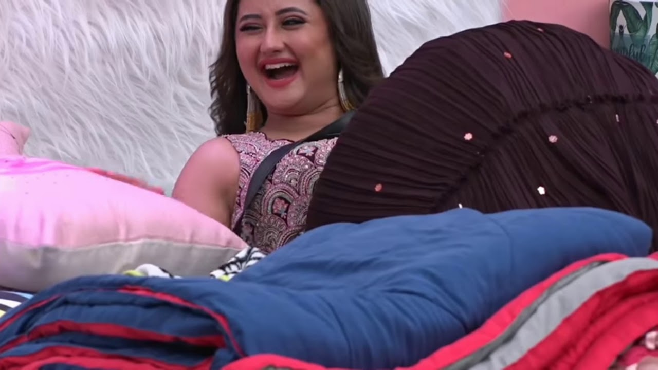 Arti  be Siddharth  sukla ko banaya princess funny unseen vedio