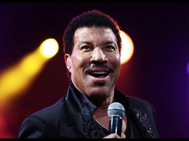 LIONEL RICHIE - ALL NIGHT LONG (LIVE)