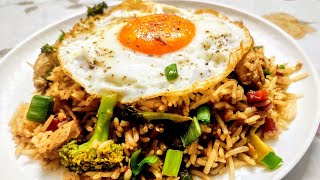 CHICKEN FRIED RICE  with SUNNY SIDE UP EGG | oriental fried rice recipe | chinese fried rice