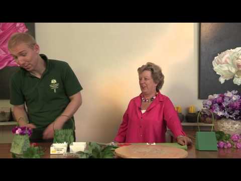 Judith Blacklock Seasonal Ideas - Tom rebels! (Blooper)