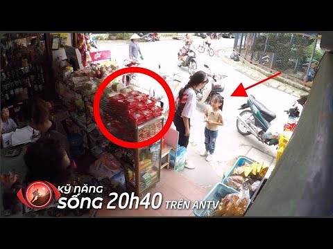 Video Bé gái tội nghiệp dùng 5K mua bánh trung thu 25K, điều... - youtube