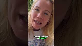 plant moms be like....
full video here:
https://youtu.be/NvY3AIqe7lk
—
Subscribe if you like chaotic, honest, figuring-it-out-in-real-time content.
This video is not sponsored.
—
Find me here too:
Instagram: https://www.instagram.com/lisaschwartz/
#momlife #lisbug #inmymomera #toddlerlife plant moms be like....