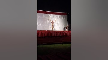 Xiếc múa lửa nhạc dj bass cực mạnh . Rạp xiếc hoa phượng