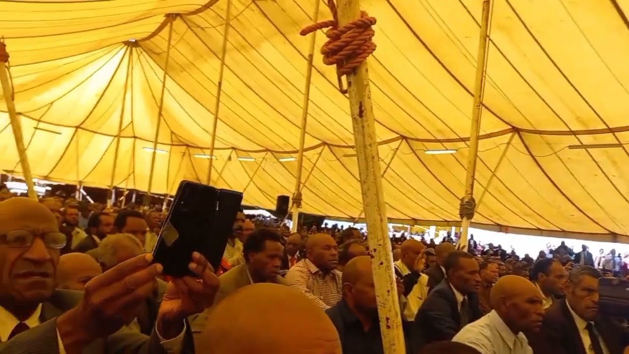 I believe in a hill called mount calvary (tok pidgin) by Mele District mens fellowship