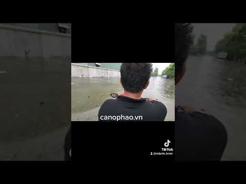 Video chạy jetski trên đường phố Hà Nội - youtube