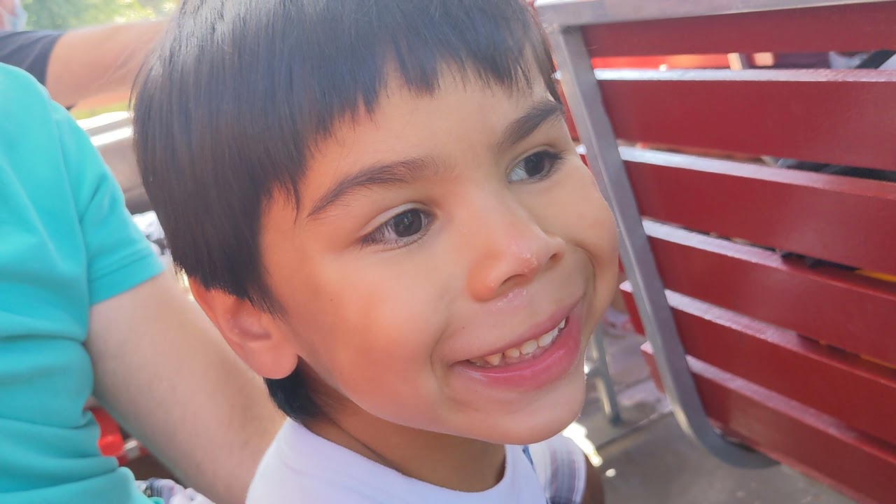 Santa's summer sleigh riverboat cruise, Muskoka Ontario